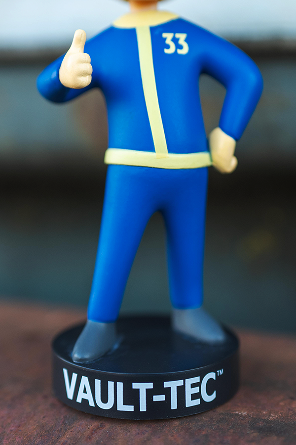 Fallout Vault Boy 33 Charisma Bobblehead - Image 9