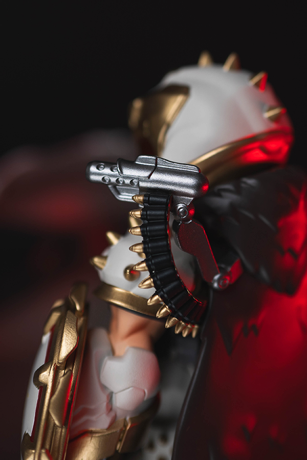 DOOM: The Dark Ages Slayer Mini Collectible Figure (Divinity Variant) - Image 11