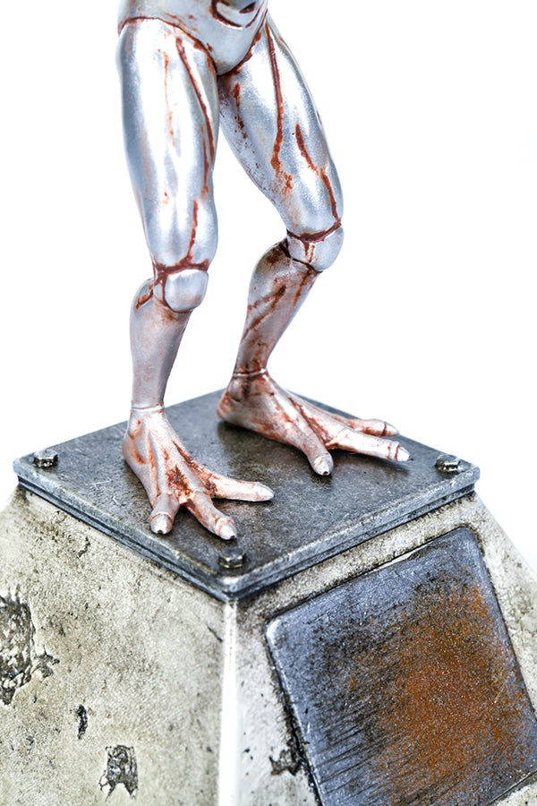 Fallout Mothman Statue - Image 14