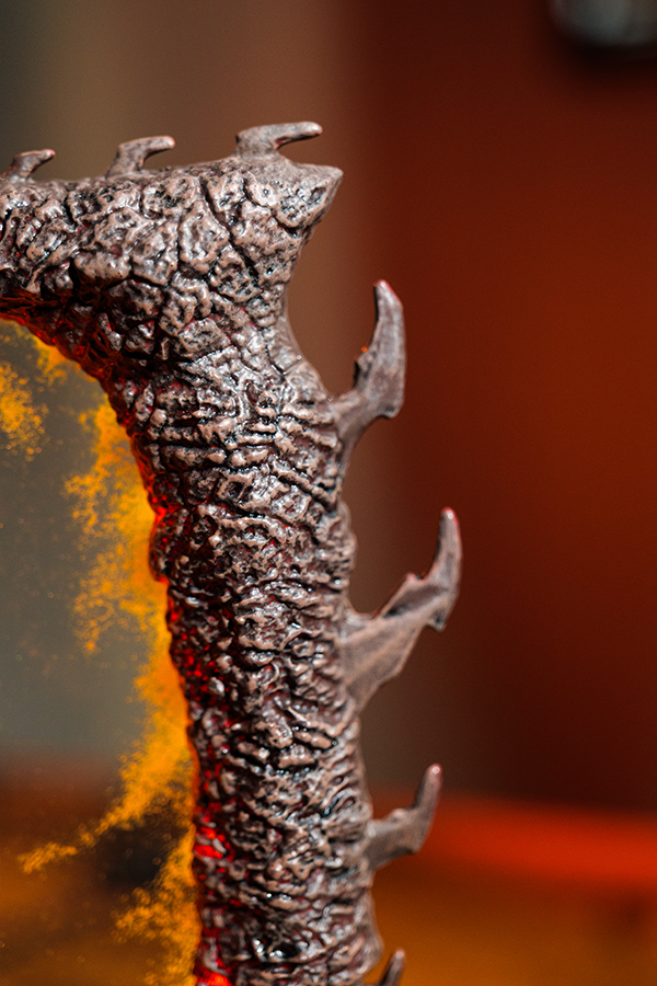 The Elder Scrolls IV: Oblivion Remastered LED Gate Statue - Image 4