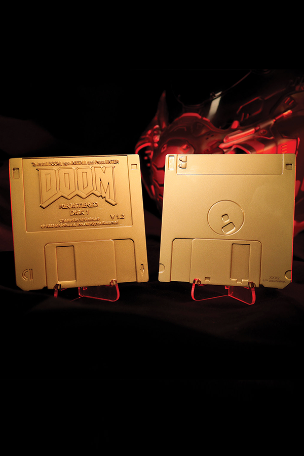 Alternative view of DOOM Floppy Disk Limited Edition Imitation Gold Plated Replica