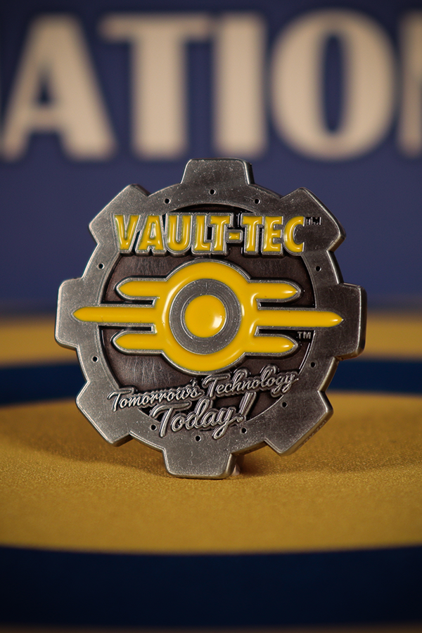 Alternative view of Fallout Limited Edition Vault 111 Door Coin