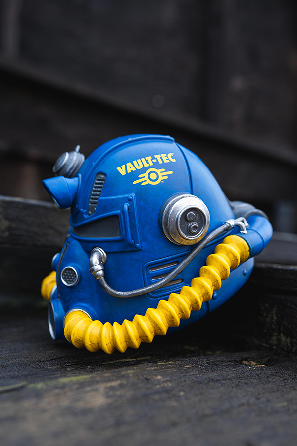 Alternative view of Fallout Vault-Tec T-51 Power Armor Helmet Mini Desktop Statue