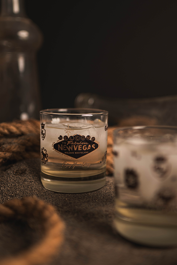 Fallout New Vegas Casinos Rocks Glass - Image 3