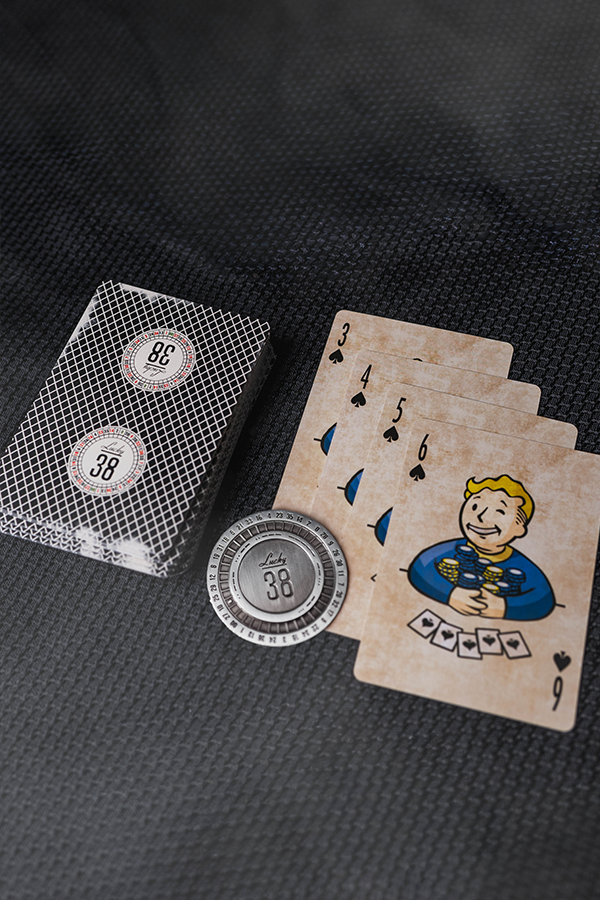 Fallout New Vegas Lucky 38 Poker Starter Set - Image 3