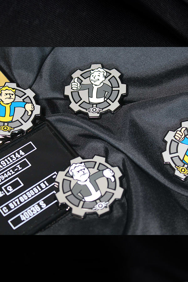 Fallout Vault-Tec General Issue Decision Coin - Image 4