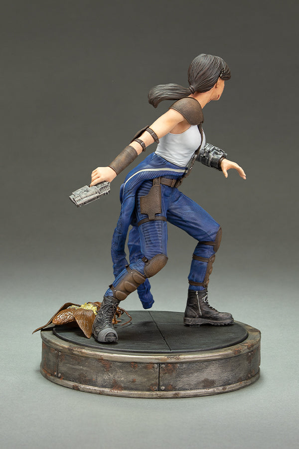 Fallout Series Lucy Figure by Dark Horse - Image 5