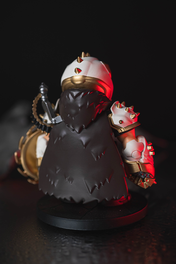 DOOM: The Dark Ages Slayer Mini Collectible Figure (Divinity Variant) - Image 6