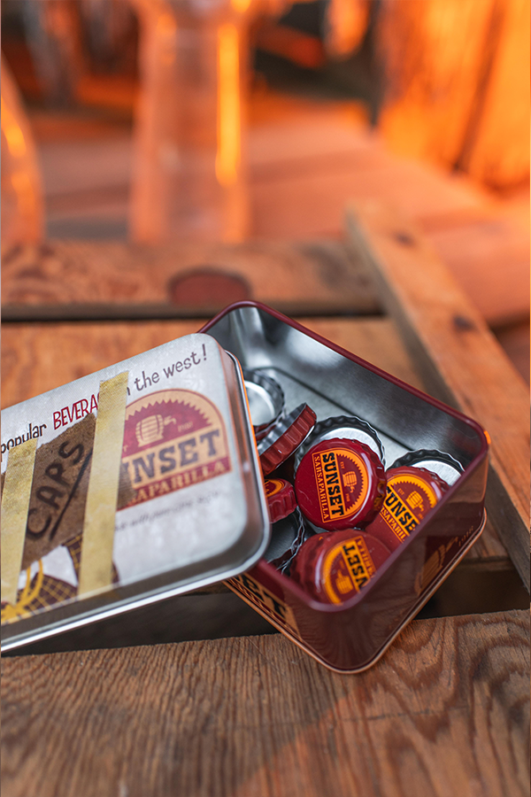 Fallout Bottlecap Series: Sunset Sarsaparilla with Collectible Tin - Image 8