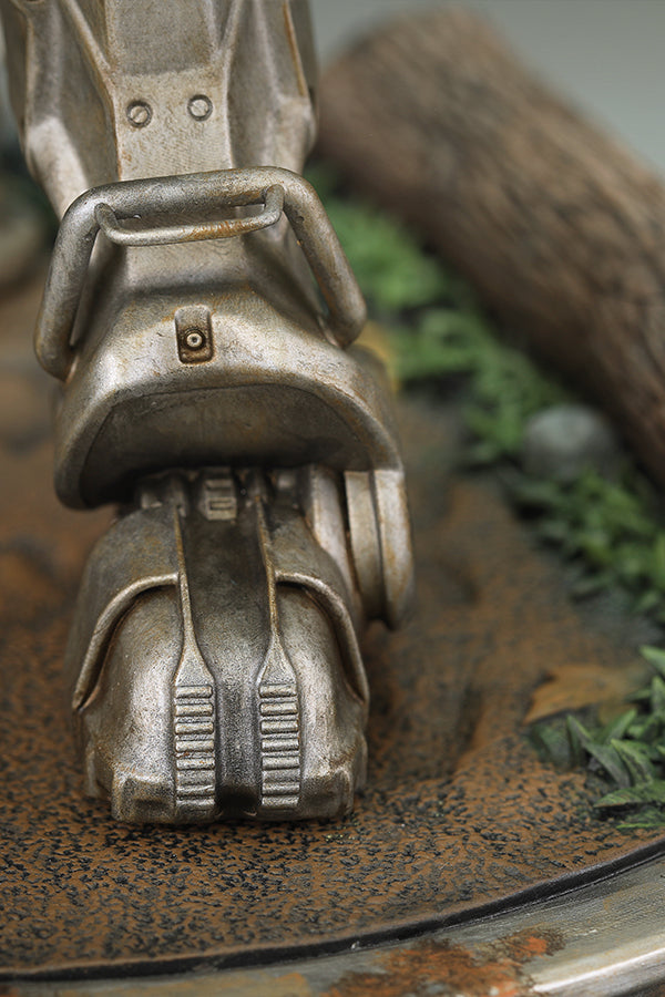 Fallout Series Maximus Figure by Dark Horse - Image 8